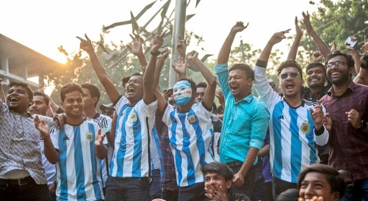 Descontrol en el escáner de seguridad de un aeropuerto por un gol de Argentina | Foto: Vía Twitter Selección Argentina (@Argentina)