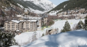 Abre el primer hotel de lujo de Europa con dos pistas privadas de esquí