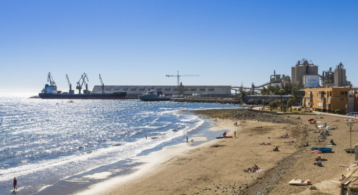 El nuevo Plan de Ordenación de Gran Canaria prolonga la pelea entre la cementera y el turismo en Santa Águeda