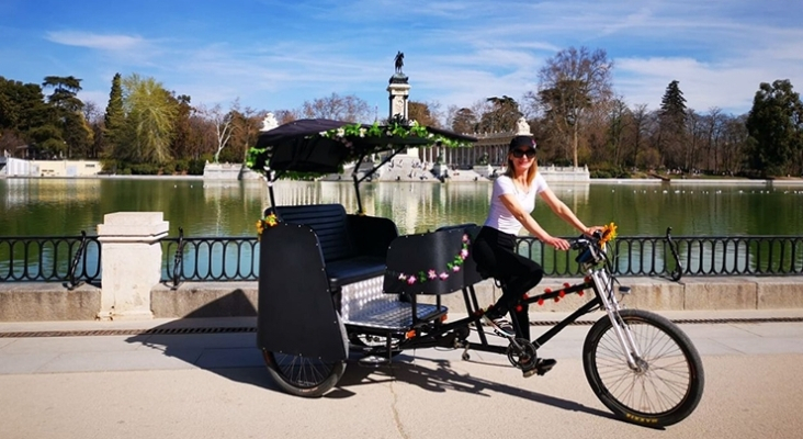 El difícil equilibrio en el Retiro, epicentro turístico de Madrid