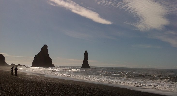 Dýrahólaey, playa en el sur de Islandia