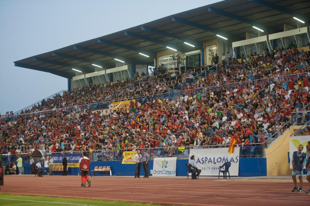 La grada durante partido amistoso entre las selecciones Sub21 de España y Senegal en 2012. Foto cedida