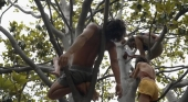 "Tarzanes" hacen hogueras e influencers duermen en un volcán: Las tendencias que asedian la naturaleza canaria | Foto: Tarzan Movement