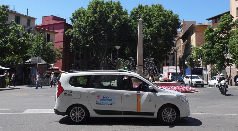 Los ayuntamientos de Baleares podrán conceder licencias de taxis temporales para el verano | Foto: Antekbojar (CC0 1.0)