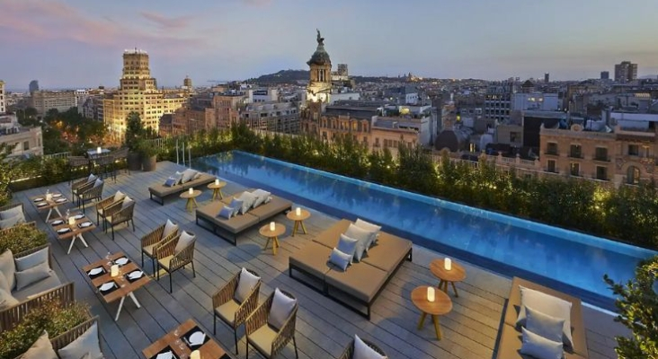 Terraza en la azotea del hotel Mandarin Oriental Barcelona (España) | Foto: MOHG