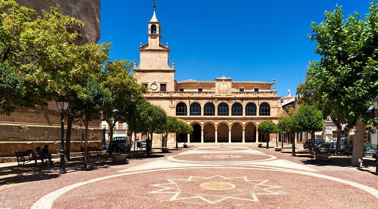Plaza de San Clemente (Cuenca). Foto: Turismo de Castilla La Mancha Plaza de San Clemente (Cuenca). Foto: Turismo de Castilla La Mancha