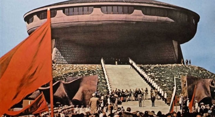 Buzludzha, icono búlgaro del turismo comunista, hoy en ruinas