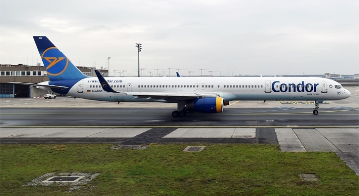 Boeing 757 330 de Condor, con matrícula D ABOE. Foto: Anna Zvereva (CC BY SA 2.0)