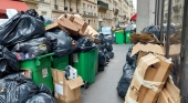 Acumulación de basura en París (Francia) a causa de las huelgas Foto Cedida