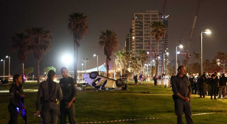 Un atentado terrorista acaba con la vida de un turista y deja a otros cinco heridos en Tel Aviv (Israel) | Foto: vía Twitter (@ChapoisatMoises)