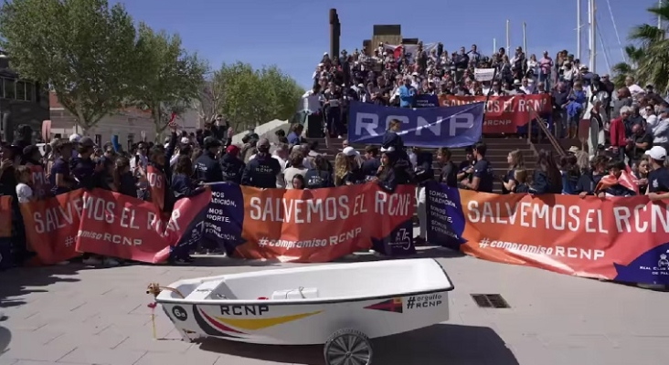 Captura de un vídeo de la manifestación para evitar la desaparición del Club Náutico de Palma (Mallorca) | Vídeo: Ugo Fonollá Simó y Cristina Roig
