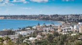 Vista de la costa de San Bartolomé de Tirajana (Gran Canaria), con el faro de Maspalomas al fondo a la izquierda | Foto: Archivo