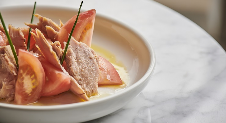 Ensalada de tomate de Lanzarote con ventresca La Honorable Ensalada de tomate de Lanzarote con ventresca La Honorable