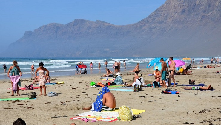 Playa de Famara (Lanzarote) | Foto: vía Lancelot Digital