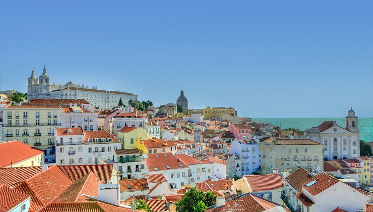 Vista del barrio lisboeta de Alfama (Portugal) | Foto: Skitterphoto vía Pixabay