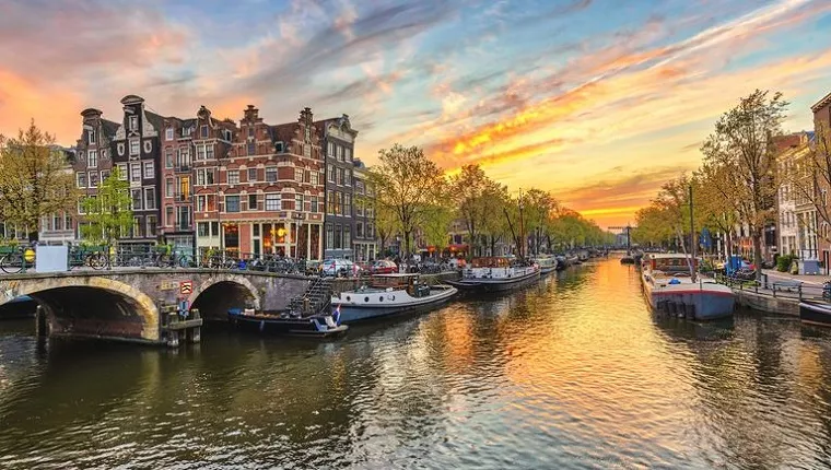 1. Ámsterdam (Países Bajos)