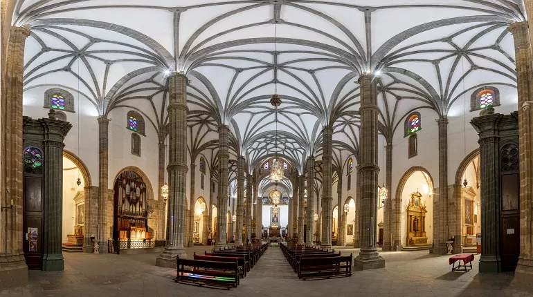 Interior de la Catedral de Santa Ana | Foto: Nacho González