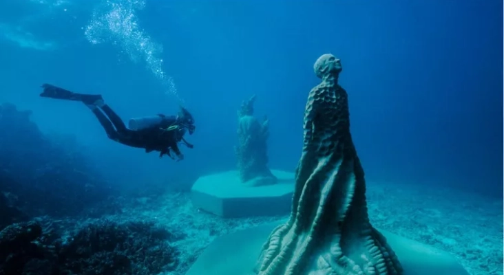 Una de las obras expuestas en el Museo de Arte Subacuático de Townsville (Australia) | Foto: MOUA