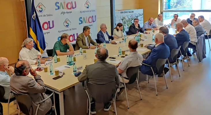 Reunión en el Ayuntamiento de Salou