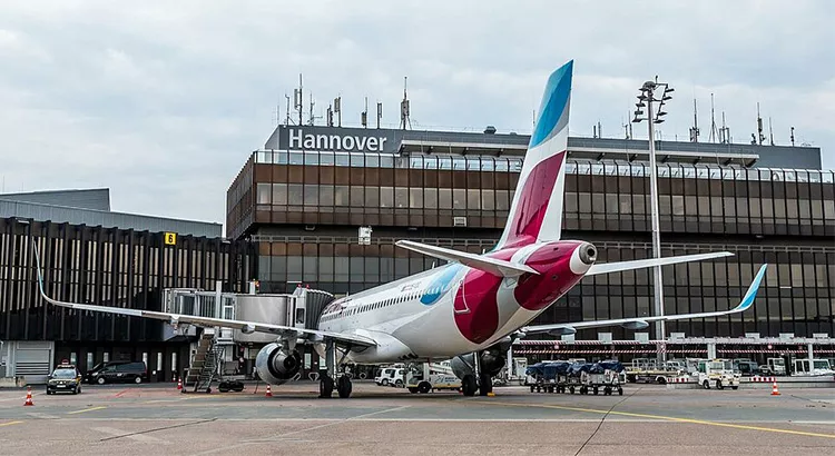 Avión de la compañía de Lufthansa Group en el Aeropuerto de Hannover | Foto: Eurowings