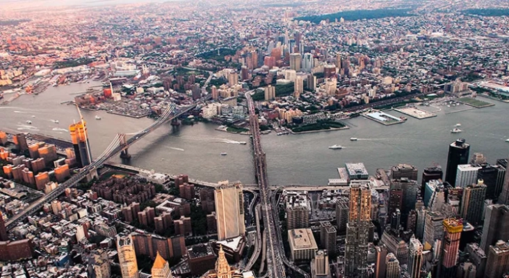 Vista aérea de Nueva York con el río Hudson | Foto: OSE