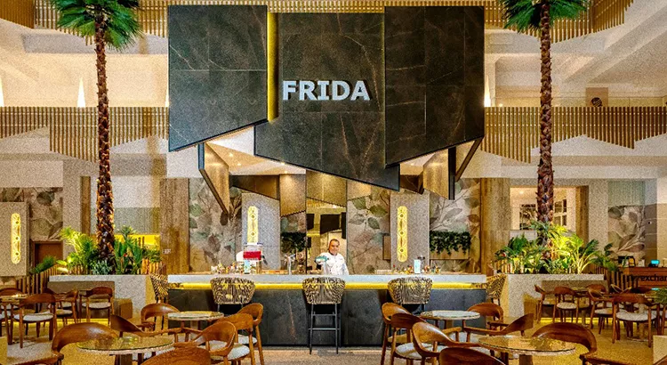Lobby Bar “Frida” del hotel Riu Caribe en Cancún (México) | Foto: RIU Hotels & Resorts Lobby Bar “Frida” del hotel Riu Caribe en Cancún (México) | Foto: RIU Hotels & Resorts