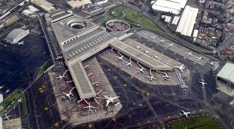 Vista aérea de la Terminal 2 del Aeropuerto Internacional de Ciudad de México (AICM) | Foto: Edgor Tovar