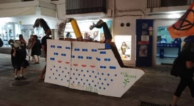 11.000 cruceristas son recibidos en Ibiza con protestas de los ambientalistas | Foto: Extinction Rebellion