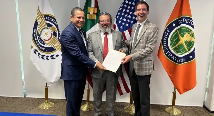 Estados Unidos entrega a México la Categoría 1 en seguridad operacional aérea | Foto AFAC vía Twitter