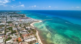 Los hoteles de Riviera Maya (México) pierden ingresos por la caída del dólar | Foto: dronepicr (CC BY 2.0)