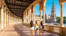 Turistas en Sevilla | Visit Sevilla