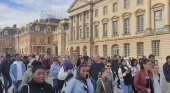 Evacuación del Palacio de Versalles (París, Francia) | Foto: Captura del vídeo de @FranceNews24