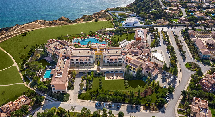 Vista aérea del Cascade Wellness Resort en el Algarve (Portugal) |Foto: HIP