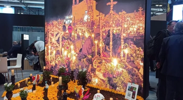 Altar del Día de Muertos en FITUR 2023 Foto Tourinews