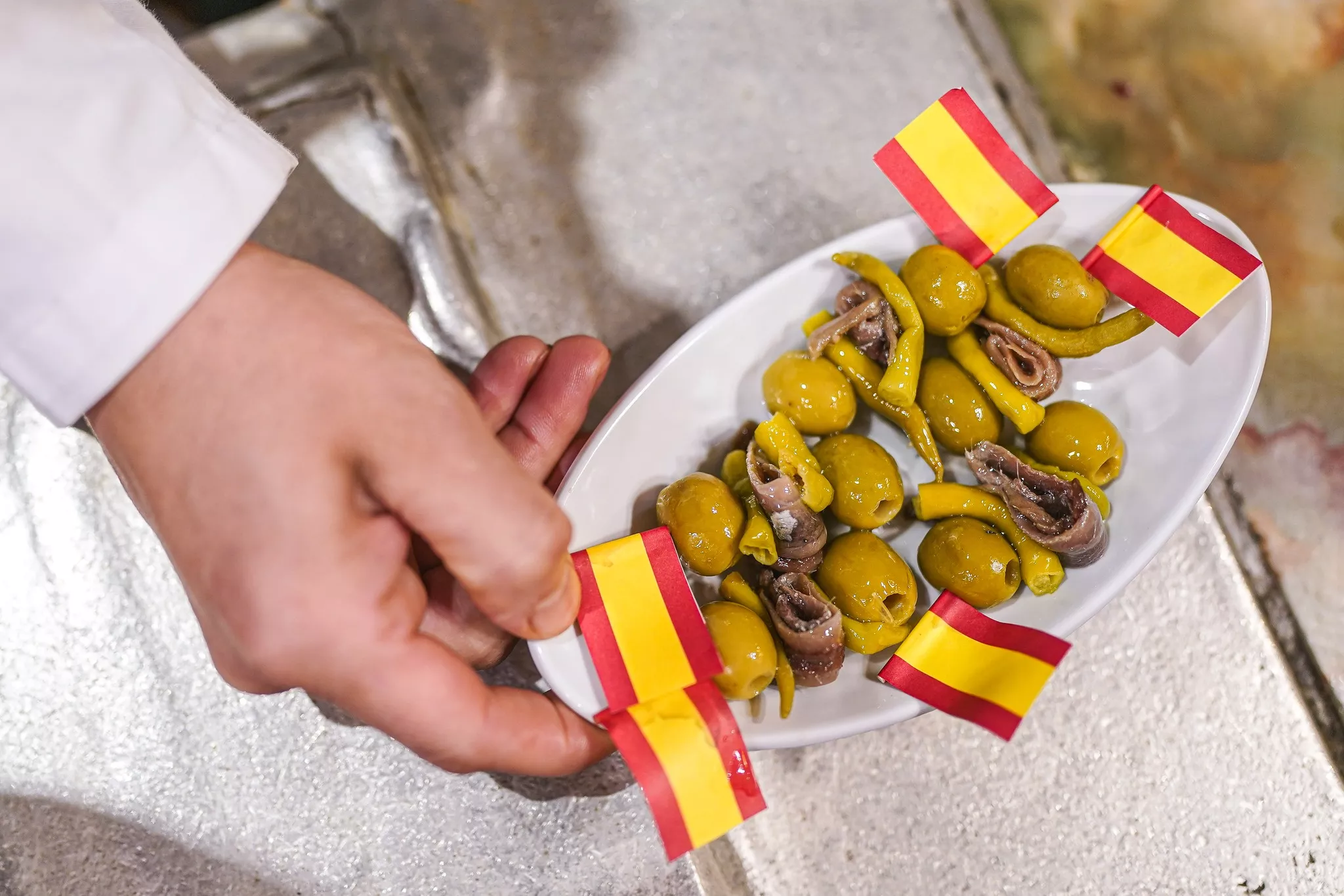 Detalle de las gildas conmemorativas elaboradas por la Asociación de Restaurantes y Tabernas Centenarias | Foto: Comunidad de Madrid