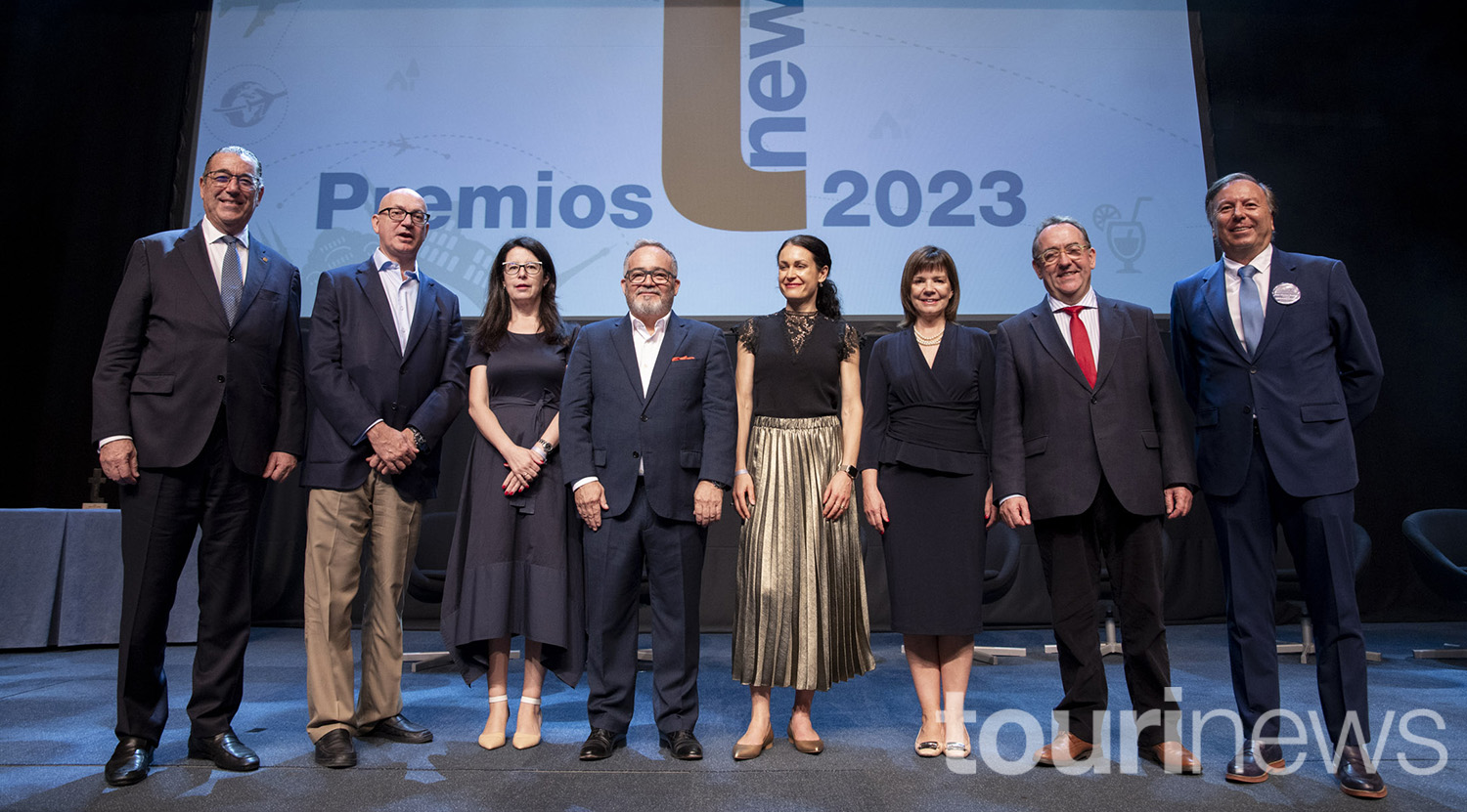 Juan Manuel Martín de Oliva, Jesús Nuño de la Rosa, Lucía Méndez Bonito, Ignacio Moll, Laura Meyer, Julia Simpson, José Luis Yzuel y Juan Manuel Benítez del Rosario. 