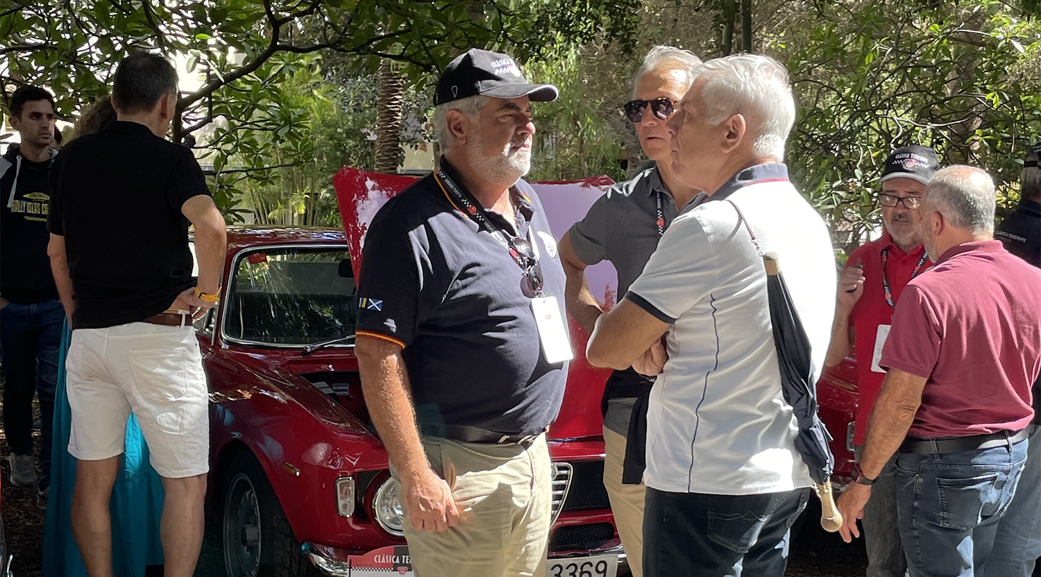 Mario Domínguez, Jose Luis Marrero y Rafael Diaz, durante la exhibición en el parque García Sanabria de Sta. Cruz de Tenerife | Foto: Tourinews©