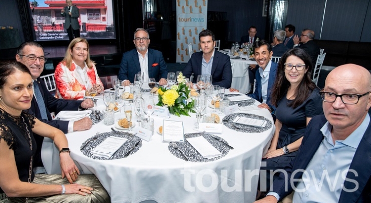 Laura Meyer, Juan Manuel Martín de Oliva, Alicia Martinón, Ignacio Moll, Francisco López, Raju Daswani, Lucía Méndez-Bonito y Jesús Nuño de la Rosa. Fotos: Nacho González y Sabrina Ceballos