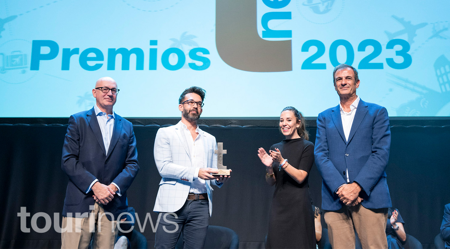 Jesús Nuño de la Rosa, Alberto Ávila, Jessica de León y José Juan Lorenzo durante la entrega de premios.