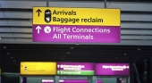 Cartel informativo en el aeropuerto de Londres-Heathrow (Reino Unido) | Foto: Heathrow Airport