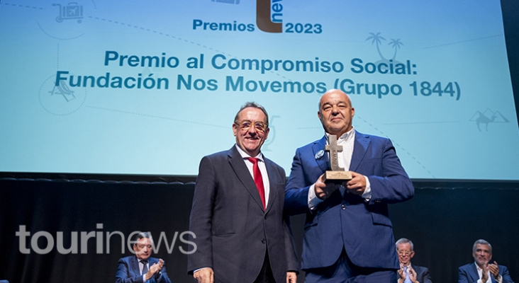 José Luis Yzuel y Óscar Díaz en la entrega de Premios Tourinews 2023 Foto Nacho González Oramas