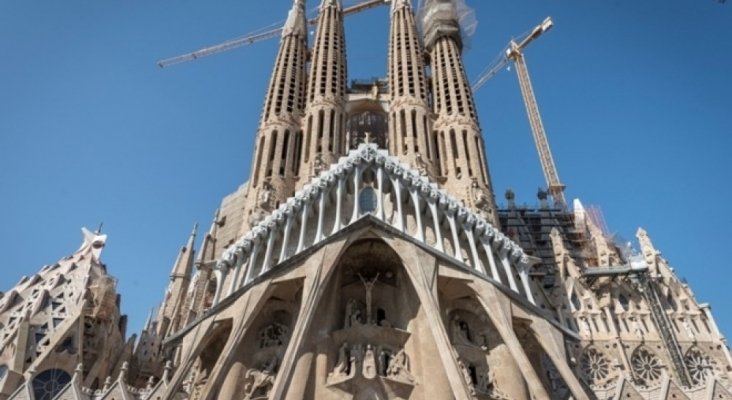 La Sagrada Familia construye nuevos controles de seguridad