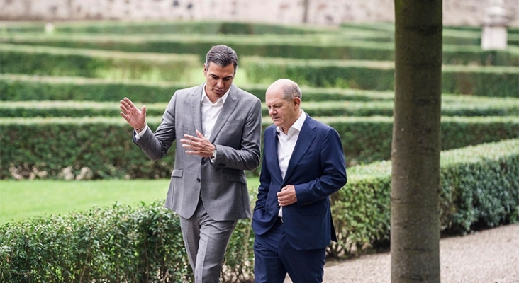 El canciller de Alemania, Olaf Scholz (dcha.), junto al presidente de España, Pedro Sánchez | Foto: vía Twitter (@Bundeskanzler)