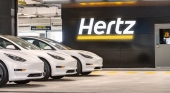 Tres vehículos Tesla Model 3 de Hertz