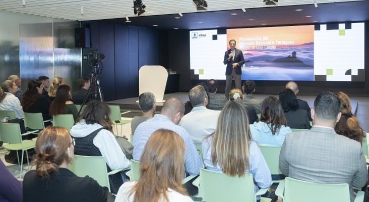 Turismo de Gran Canaria presenta al sector las claves del mercado nacional, que iguala el 2019 en clientes