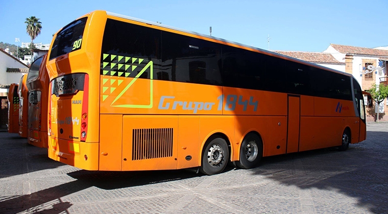 Autobuses de Grupo 1844 estacionados | Foto: 1844