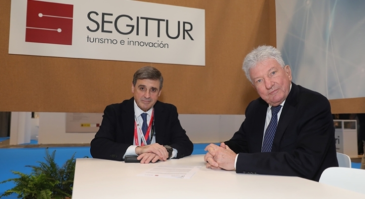 Enrique Martínez y Pedro Quevedo durante la reunión en IFEMA (Madrid) | Foto: David F. Sabadell Enrique Martínez y Pedro Quevedo durante la reunión en IFEMA (Madrid) | Foto: David F. Sabadell