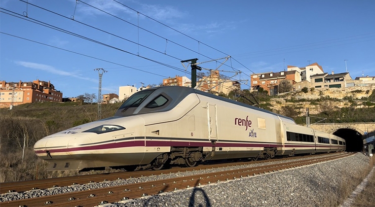Tren AVE del operador ferroviario estatal de España | Foto: Renfe Tren AVE del operador ferroviario estatal de España | Foto: Renfe
