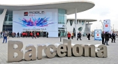 Entrada a la Fira de Barcelona con la cartelería del Mobile World Congress | Foto: Xela Properties