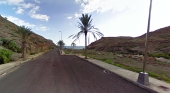 Acceso asfaltado a la playa de Medio Almud, en Mogán (Gran Canaria) | Foto: captura de Google Maps